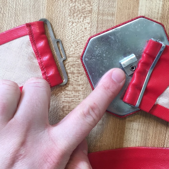 Red Vintage Belt - Picture 7 of 8